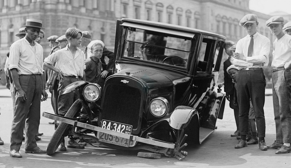 Въехали в автомобиль – возможны скрытые повреждения