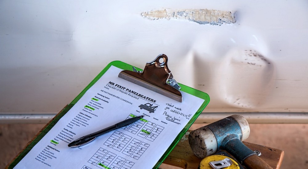 Экспертиза пострадавших в ДТП старых элементов кузова