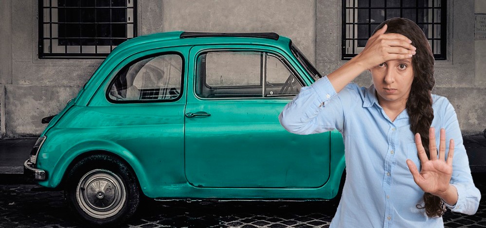 Что делать и как найти виновника, если ударили стоящую машину?