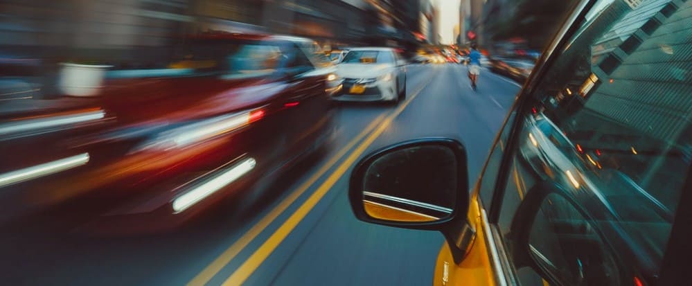 Повредили зеркало в ДТП