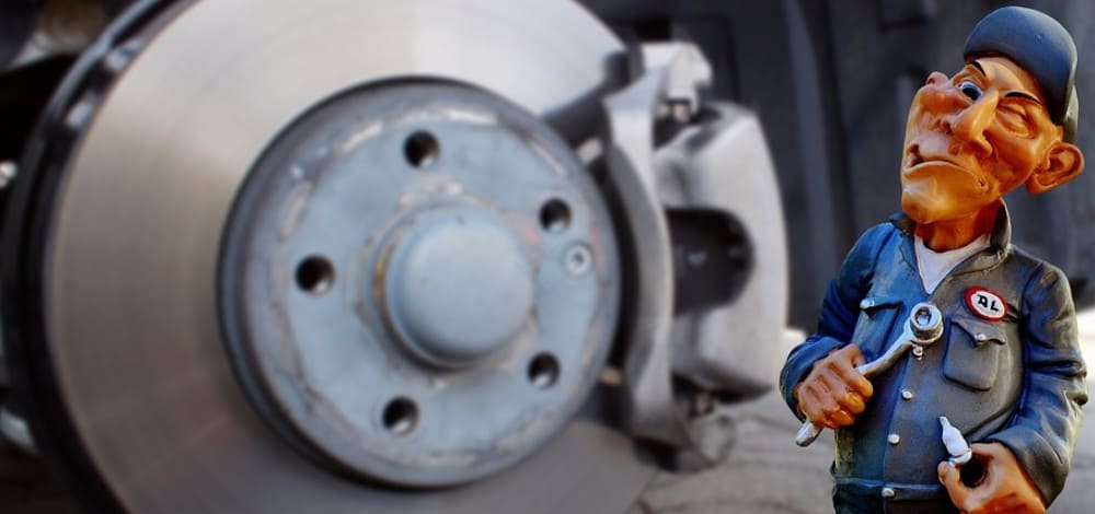 Ремонт у официального дилера или выплата деньгами