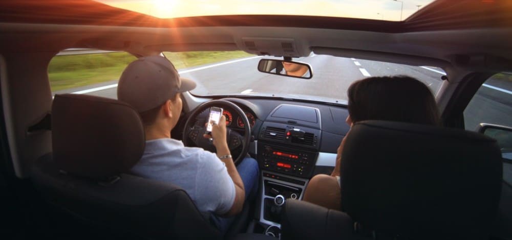 Владелец машины сидит пассажиром - есть ли штраф