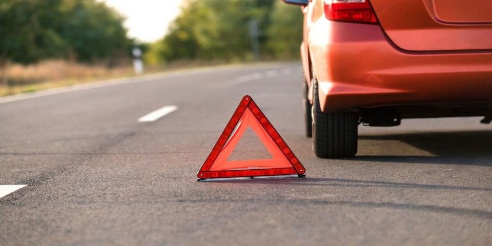 Пошаговое руководство при поломке машины на трассе