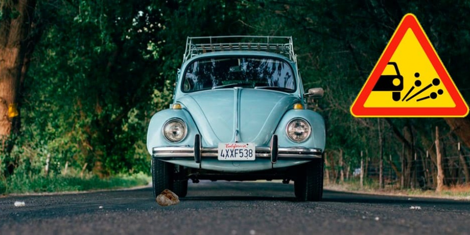 Выброс камней из-под колёс автомобиля